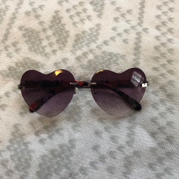 Accessories - Sunglasses